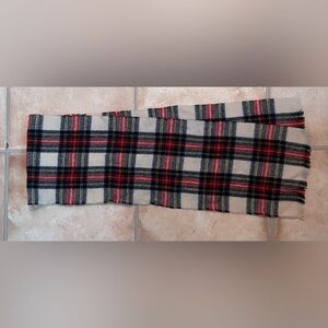 Highland Home Industries 100% LambsWool Plaid Tartan All Wool Throw Scarf/Ascot